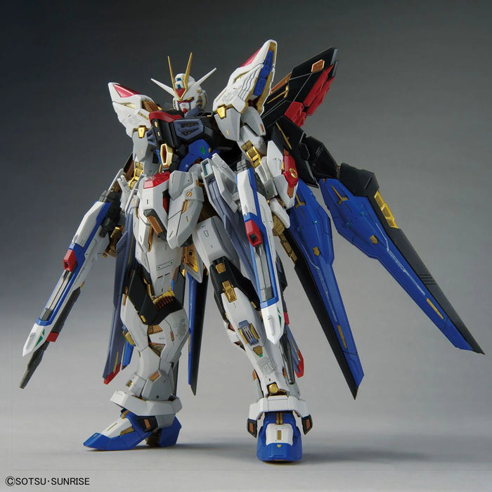Bandai 1/100 MGEX STRIKE FREEDOM GUNDAM Plastic Model Kit ZGMF-X20A