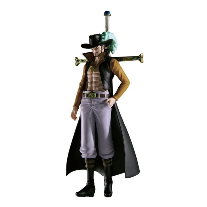One Piece The Shukko Dracule Mihawk Figure