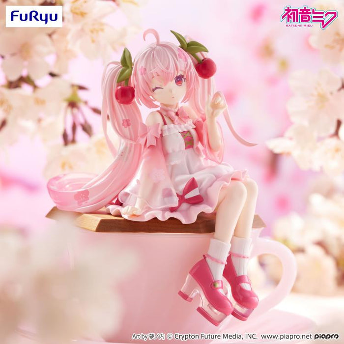 Vocaloid Sakura Miku (2025 Wink Ver.) Noodle Stopper Figure